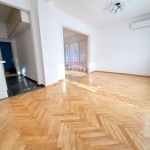 Дава се под наем Тристаен апартамент в Варна, Център - 100 кв.м за 800 € - Снимка #1