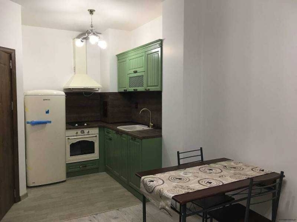 Дава се под наем Двустаен апартамент в Бургас, Изгрев - 56 кв.м за 459 € - Снимка #1