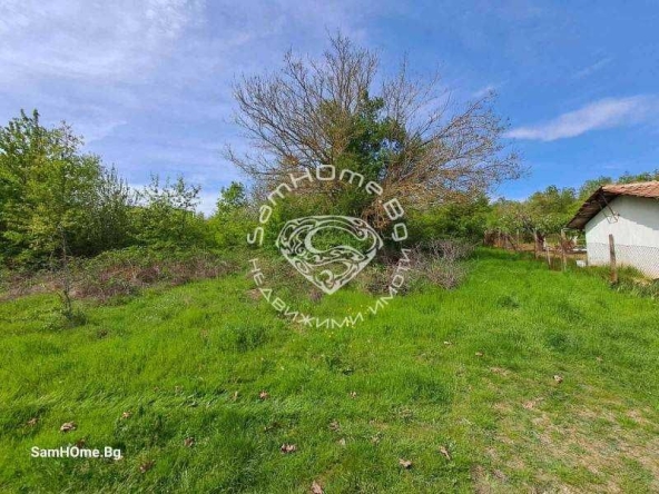 Парцел в с. Дюлино, Област Варна - 1196 кв.м за 9 €/кв.м - Снимка #1
