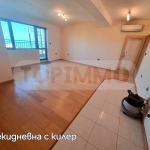 Тристаен апартамент в Варна, Галата - 153 кв.м за 1360 €/кв.м - Снимка #1