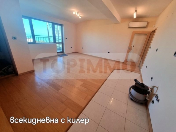 Тристаен апартамент в Варна, Галата - 153 кв.м за 1360 €/кв.м - Снимка #1