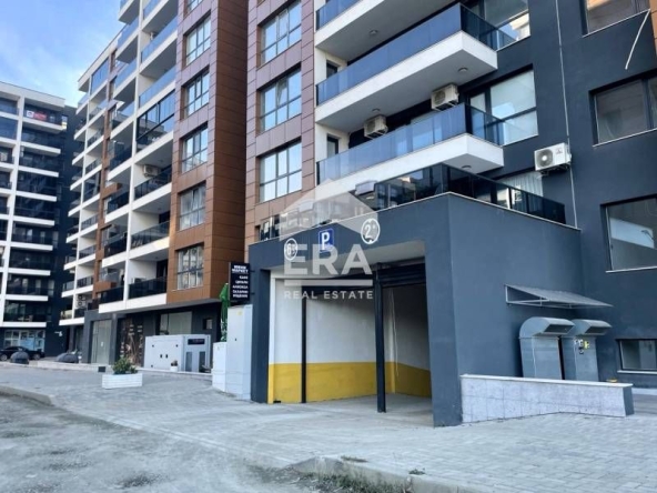 Гараж / Паркомясто в Кърджали, Център - 13 кв.м за 1154 €/кв.м - Снимка #1