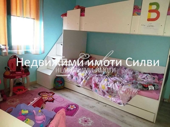 Етаж от къща в Шумен, Пожарната - 147 кв.м за 1162 €/кв.м - Снимка #1