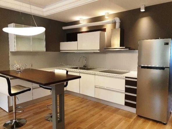 Двустаен апартамент в София, Красно село - 71 кв.м за 1902 €/кв.м - Снимка #1