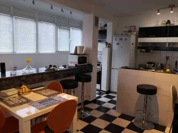 Тристаен апартамент в Пловдив, Кършияка - 96 кв.м за 1667 €/кв.м - Снимка #1