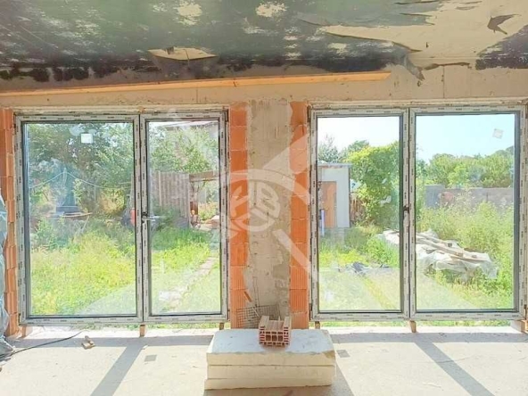 Къща в с. Маринка, Област Бургас - 165 кв.м за 1455 €/кв.м - Снимка #1