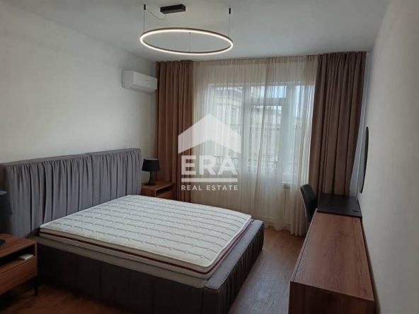 Тристаен апартамент в София, Център - 105 кв.м за 4715 €/кв.м - Снимка #1