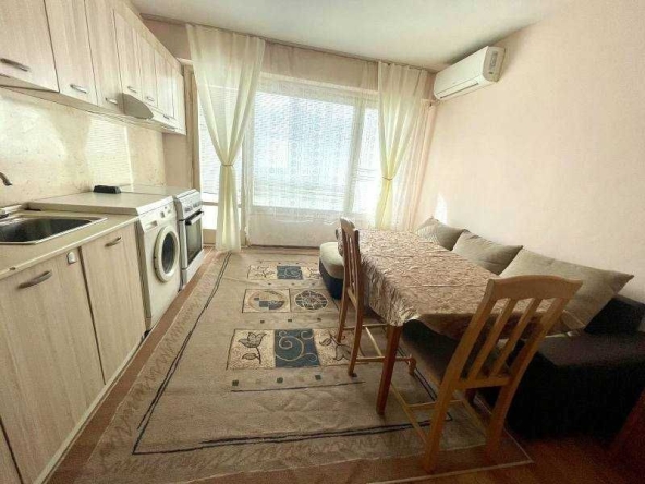 Дава се под наем Двустаен апартамент в Бургас, Изгрев - 47 кв.м за 153 € - Снимка #1