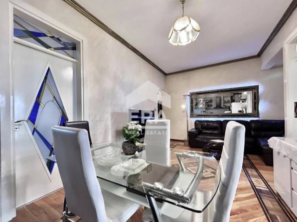 Четиристаен апартамент в София, Център - 100 кв.м за 3250 €/кв.м - Снимка #1