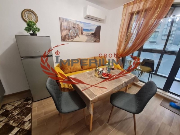 Дава се под наем Двустаен апартамент в Варна, Център - 50 кв.м за 693.6 € - Снимка #1