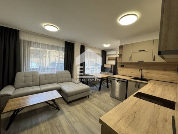 Тристаен апартамент в Варна, Погреби - 90 кв.м за 1723 €/кв.м - Снимка #1