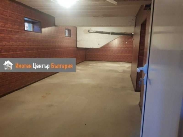 Дава се под наем Склад в София, Слатина - 196 кв.м за 175000 € - Снимка #1