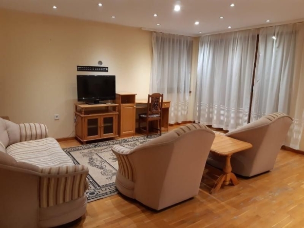 Дава се под наем Тристаен апартамент в Пловдив, Христо Смирненски - 87 кв.м за 350 € - Снимка #1