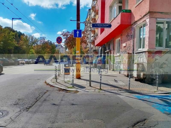 Дава се под наем Склад в София, Център - 17 кв.м за 173.4 € - Снимка #1