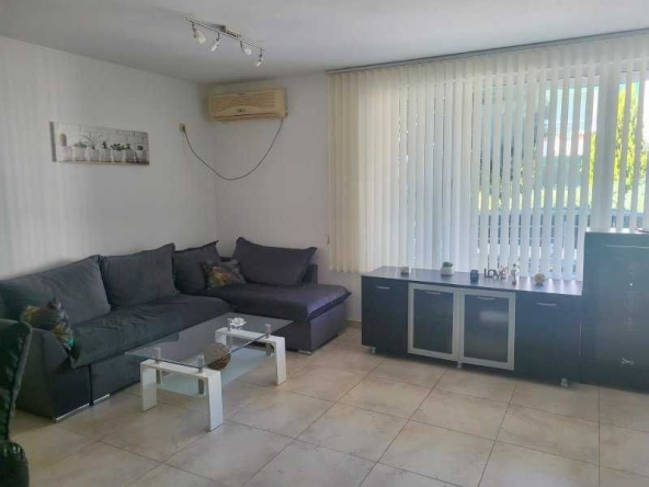 Дава се под наем Двустаен апартамент в Бургас, Сарафово - 88 кв.м за 250 € - Снимка #1