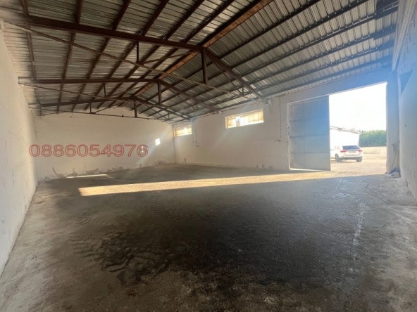 Дава се под наем Склад в Кнежа - 360 кв.м за 550.8 € - Снимка #1