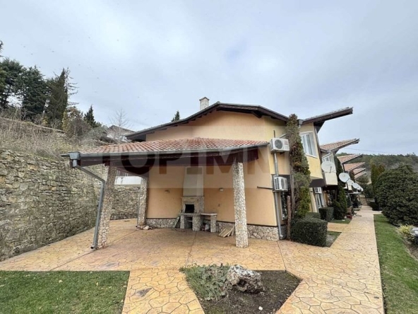 Къща в с. Рогачево, Област Добрич - 133 кв.м за 955 €/кв.м - Снимка #1