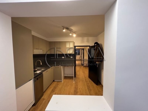 Тристаен апартамент в София, Младост 1 - 77 кв.м за 2247 €/кв.м - Снимка #1