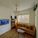 Дава се под наем Тристаен апартамент в София, Център - 75 кв.м за 1300 € - Снимка #1