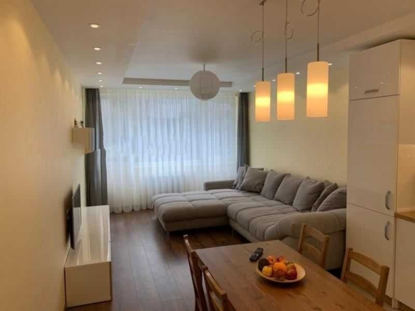 Тристаен апартамент в София, Витоша - 115 кв.м за 2227 €/кв.м - Снимка #1
