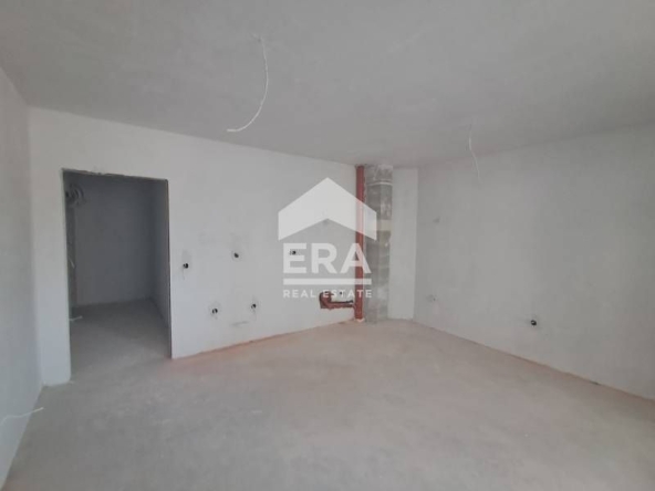 Тристаен апартамент в Варна, Владислав Варненчик - 99 кв.м за 1040 €/кв.м - Снимка #1