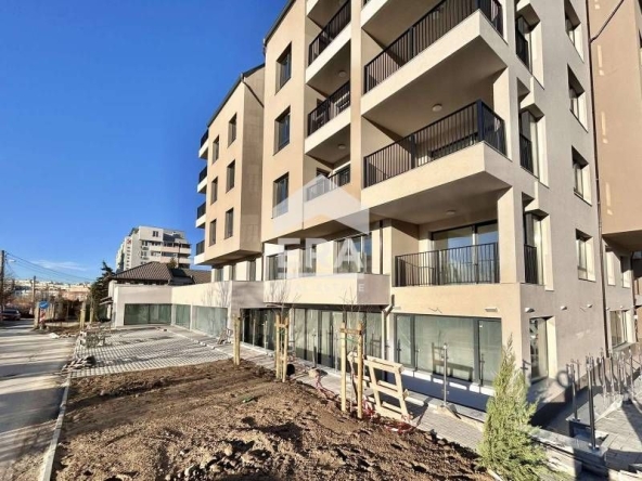 Магазин в София, Овча купел 1 - 165 кв.м за 10 €/кв.м - Снимка #1