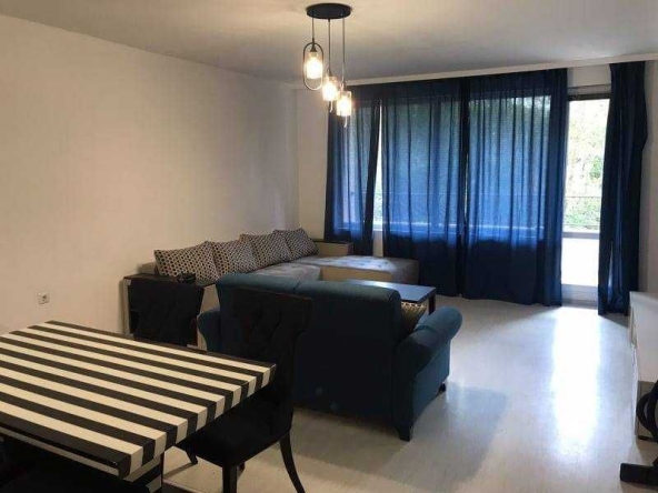 Дава се под наем Тристаен апартамент в Бургас, Зорница - 114 кв.м за 375 € - Снимка #1