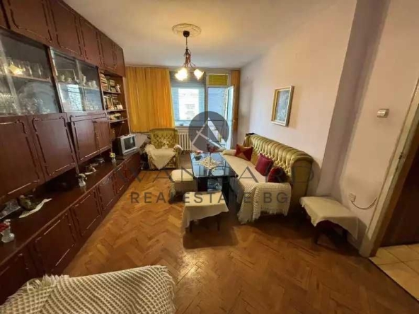 Тристаен апартамент в Пловдив, Център - 100 кв.м за 1530 €/кв.м - Снимка #1