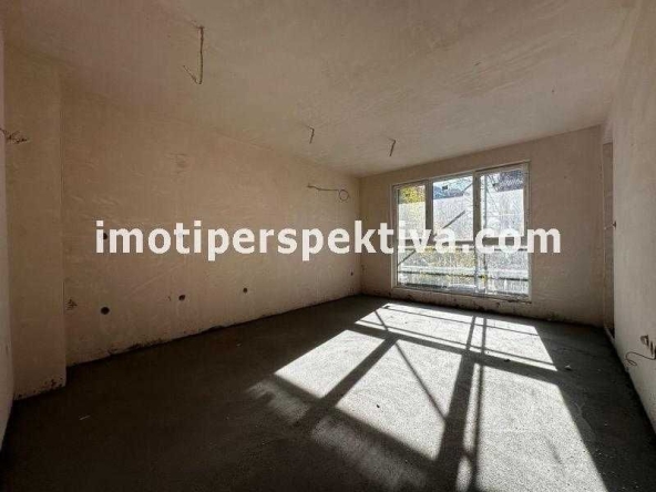 Двустаен апартамент в Пловдив, Кършияка - 65 кв.м за 1077 €/кв.м - Снимка #1