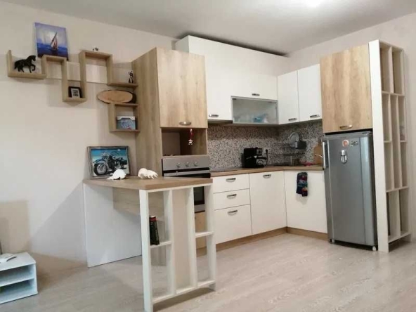 Дава се под наем Двустаен апартамент в Бургас, Братя Миладинови - 70 кв.м за 260 € - Снимка #1