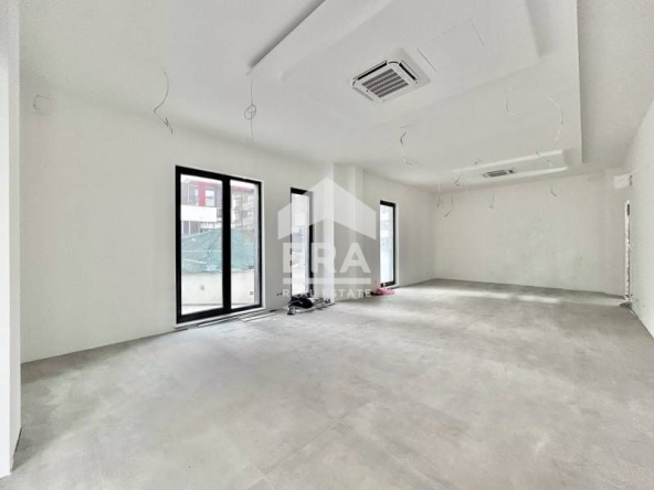 Дава се под наем Магазин в София, Кръстова вада - 74 кв.м за 2400 € - Снимка #1