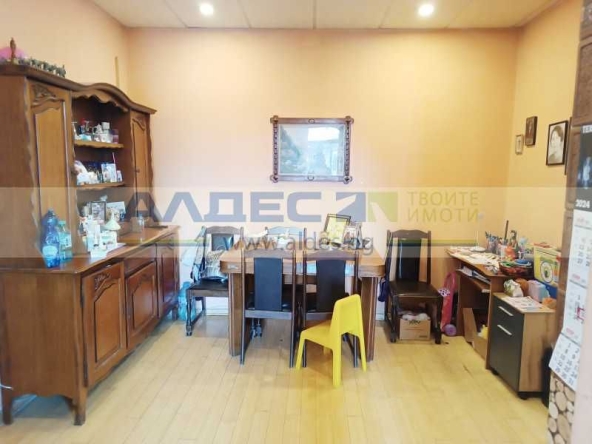 Етаж от къща в София, Център - 180 кв.м за 1889 €/кв.м - Снимка #1