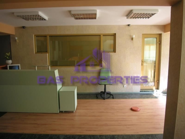 Офис в София, Оборище - 200 кв.м за 2750 €/кв.м - Снимка #1