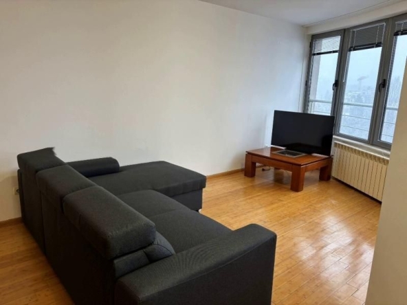 Дава се под наем Двустаен апартамент в София, Изток - 95 кв.м за 875 € - Снимка #1