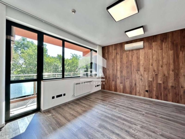 Дава се под наем Офис в София, Лозенец - 89 кв.м за 1100 € - Снимка #1