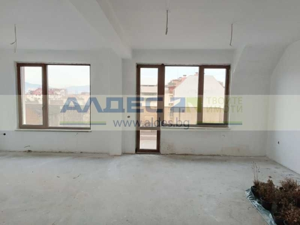 Четиристаен апартамент в София, Център - 210 кв.м за 1881 €/кв.м - Снимка #1