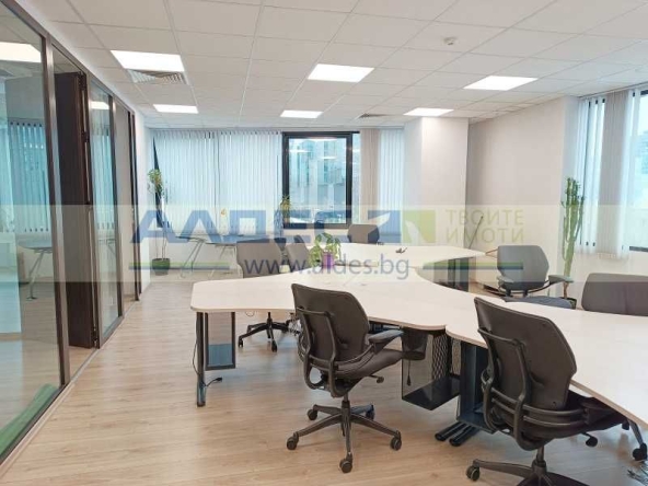 Дава се под наем Офис в София, Полигона - 222 кв.м за 1700 € - Снимка #1