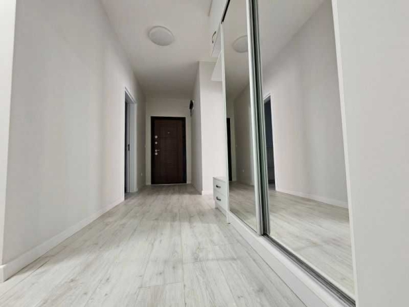 Дава се под наем Тристаен апартамент в Пловдив, Мараша - 90 кв.м за 510 € - Снимка #1