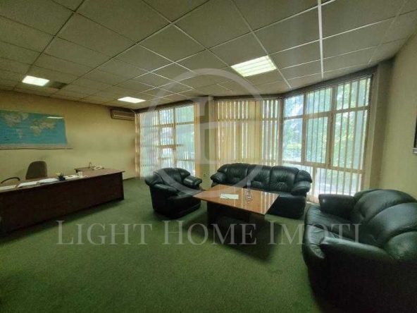 Многостаен апартамент в Пловдив, Кършияка - 220 кв.м за 1500 €/кв.м - Снимка #1