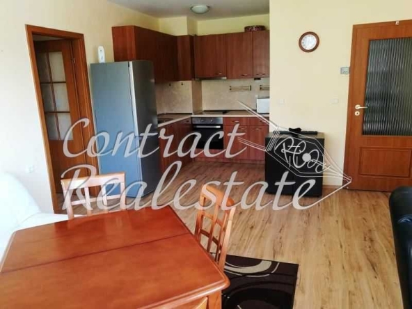 Дава се под наем Двустаен апартамент в Варна, Бриз - 65 кв.м за 408 € - Снимка #1