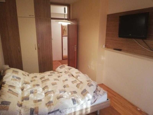 Дава се под наем Тристаен апартамент в София, Витоша - 95 кв.м за 612 € - Снимка #1