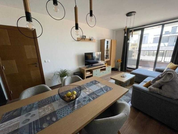 Дава се под наем Тристаен апартамент в София, Княжево - 98 кв.м за 408 € - Снимка #1