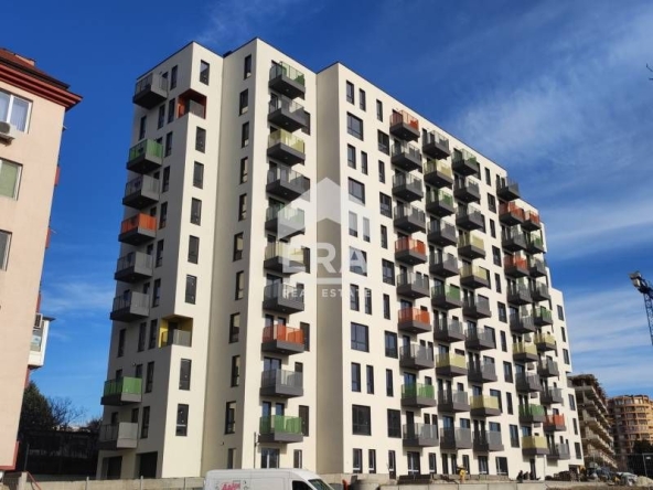 Двустаен апартамент в Варна, Възраждане 1 - 80 кв.м за 1500 €/кв.м - Снимка #1