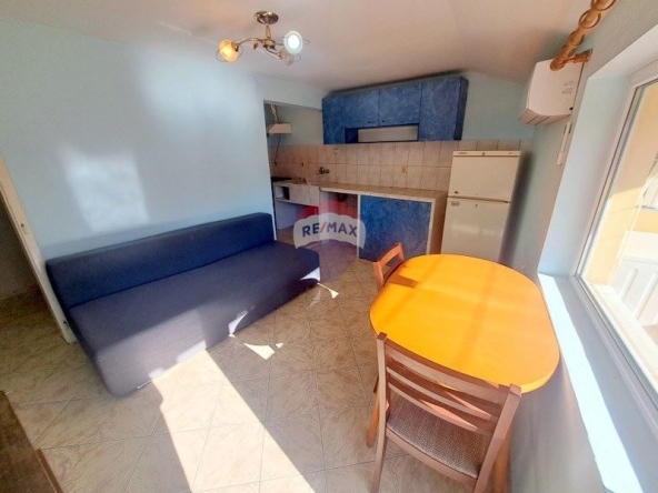 Дава се под наем Двустаен апартамент в Варна, Погреби - 50 кв.м за 280.5 € - Снимка #1