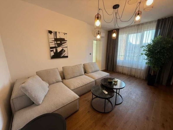 Тристаен апартамент в София, Бъкстон - 79 кв.м за 2317 €/кв.м - Снимка #1