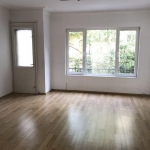 Дава се под наем Офис в София, Център - 110 кв.м за 750 € - Снимка #1