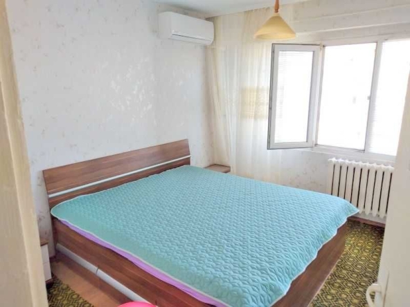 Дава се под наем Двустаен апартамент в Бургас, Славейков - 65 кв.м за 350 € - Снимка #1