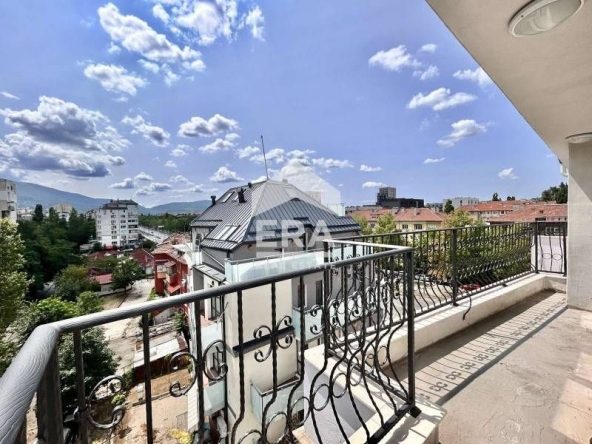 Четиристаен апартамент в София, Красно село - 128 кв.м за 2500 €/кв.м - Снимка #1