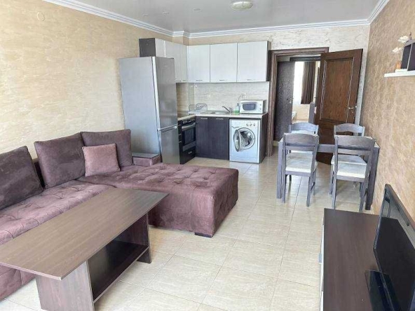 Дава се под наем Двустаен апартамент в Свети Влас - 60 кв.м за 255 € - Снимка #1