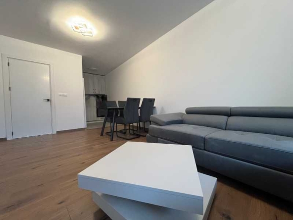 Дава се под наем Двустаен апартамент в София, Манастирски ливади - 82 кв.м за 995 € - Снимка #1